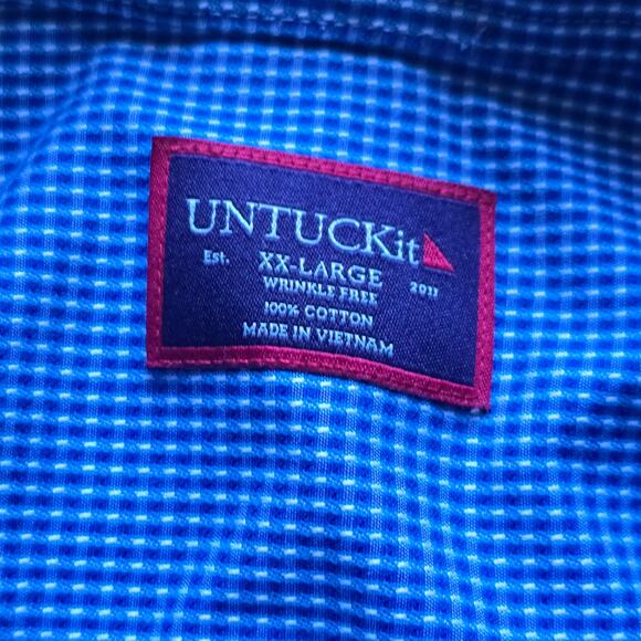 Untuckit Men’s Blue Gingfam Button Down Shirt Wrinkle free, Size 2XL - Picture 3 of 5